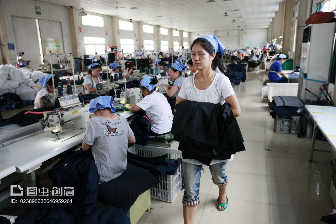 巧手织锦绣，匠心连世界——探访安徽省淮北市秋艳服装厂女工风采